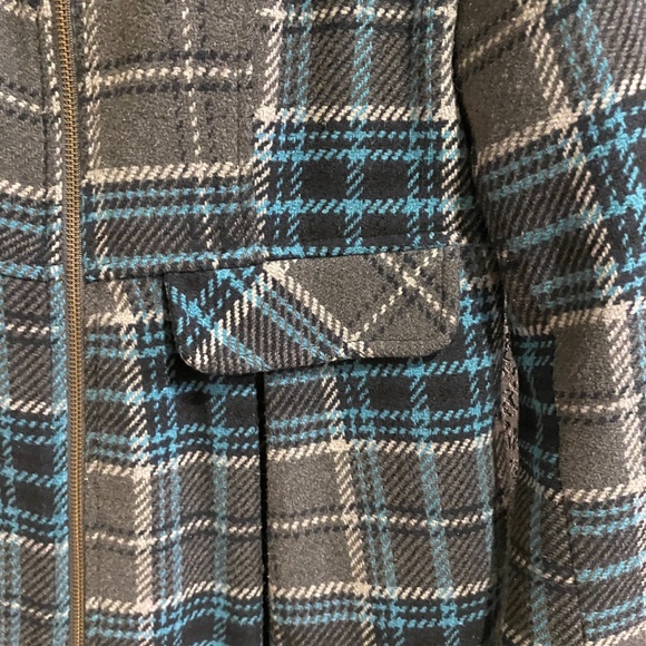 Blue and Gray plaid coat - Picture 2 of 11